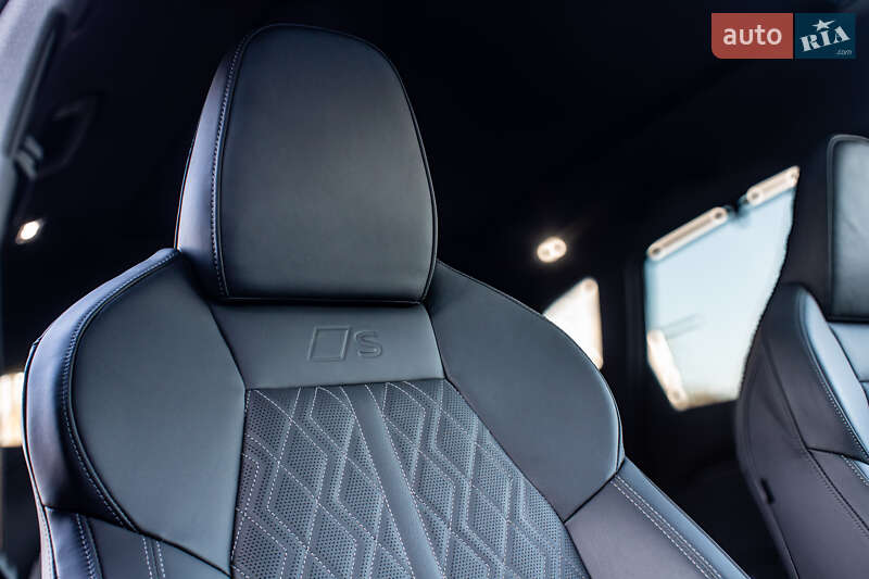 Внедорожник / Кроссовер Audi SQ5 2025 в Львове