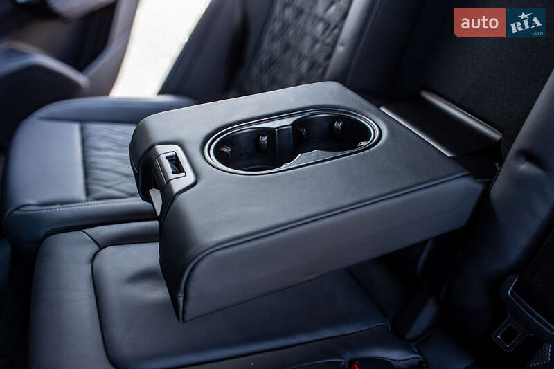 Внедорожник / Кроссовер Audi SQ5 2025 в Львове