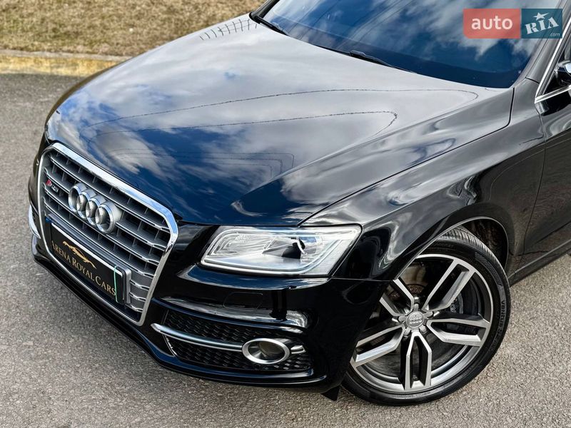 Внедорожник / Кроссовер Audi SQ5 2015 в Киеве