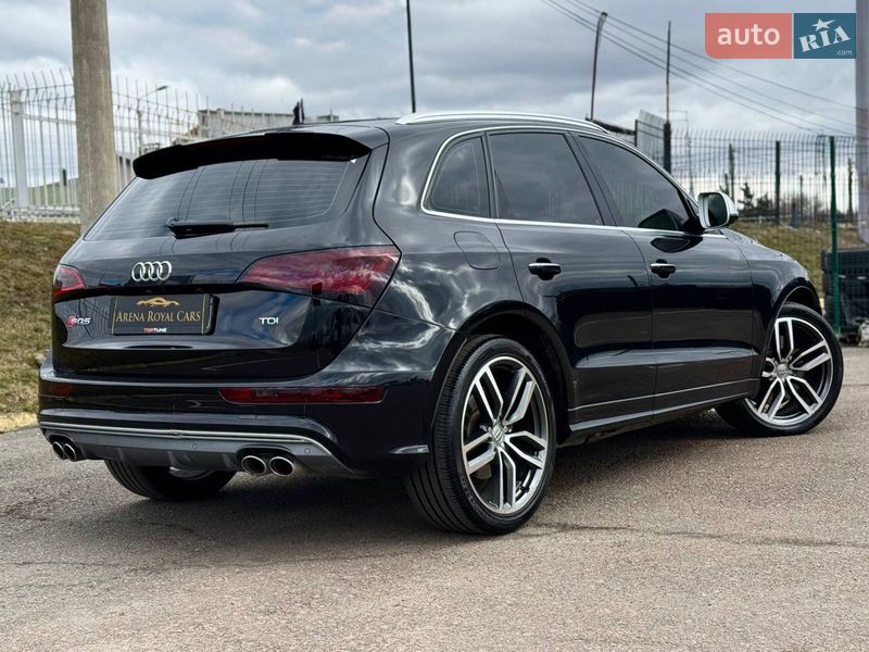Внедорожник / Кроссовер Audi SQ5 2015 в Киеве