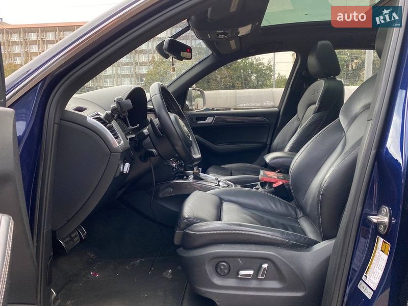 Внедорожник / Кроссовер Audi SQ5 2013 в Киеве