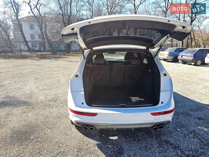 Внедорожник / Кроссовер Audi SQ5 2014 в Каменском