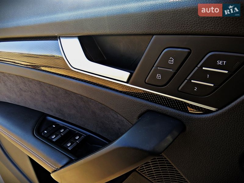 Внедорожник / Кроссовер Audi SQ5 2018 в Черкассах