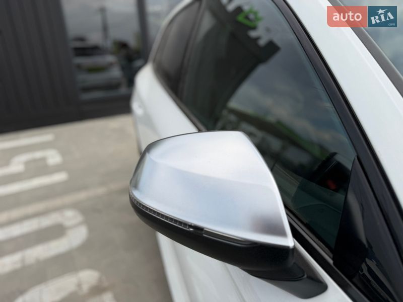 Внедорожник / Кроссовер Audi SQ5 2019 в Львове