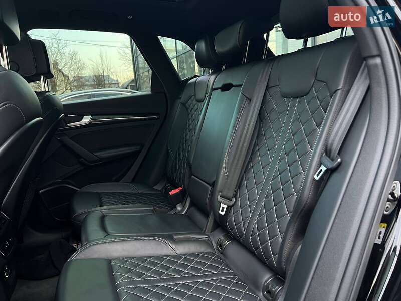 Позашляховик / Кросовер Audi SQ5 2018 в Івано-Франківську
