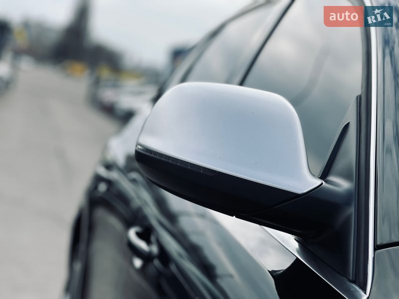 Внедорожник / Кроссовер Audi SQ5 2014 в Кременчуге