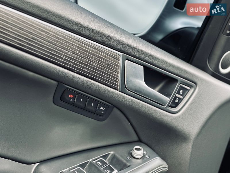 Внедорожник / Кроссовер Audi SQ5 2014 в Кременчуге