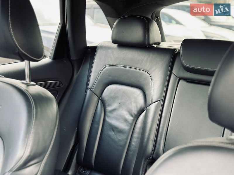 Внедорожник / Кроссовер Audi SQ5 2014 в Кременчуге