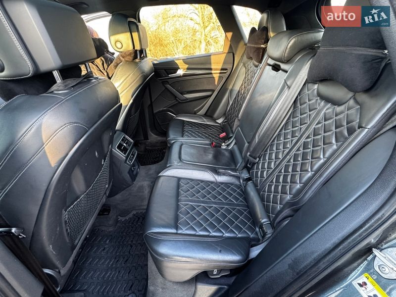 Внедорожник / Кроссовер Audi SQ5 2017 в Киеве