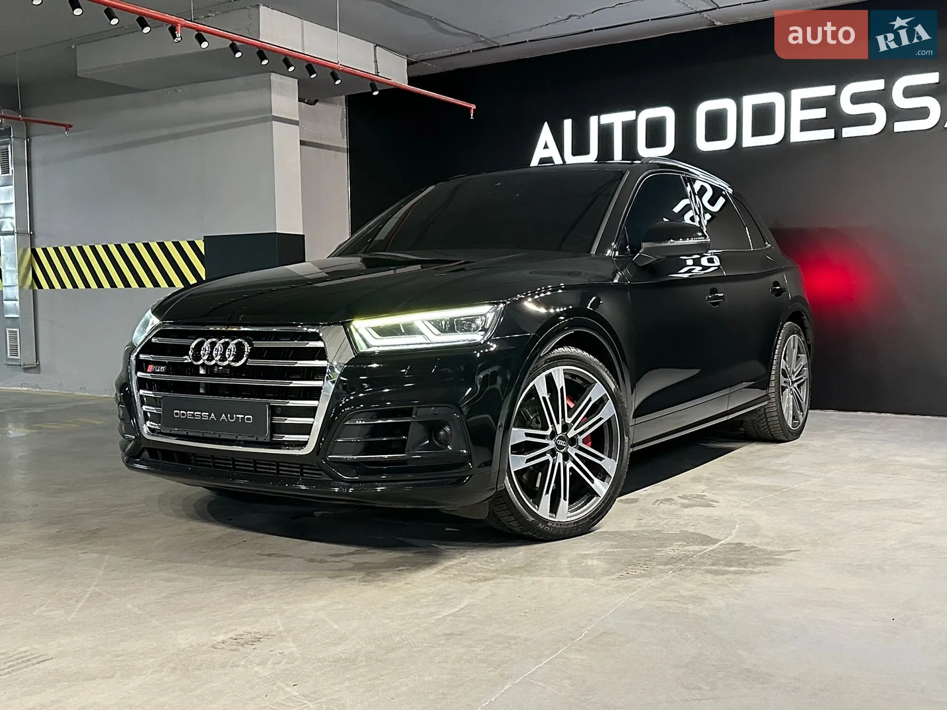 2020 Audi SQ5 - фото 1