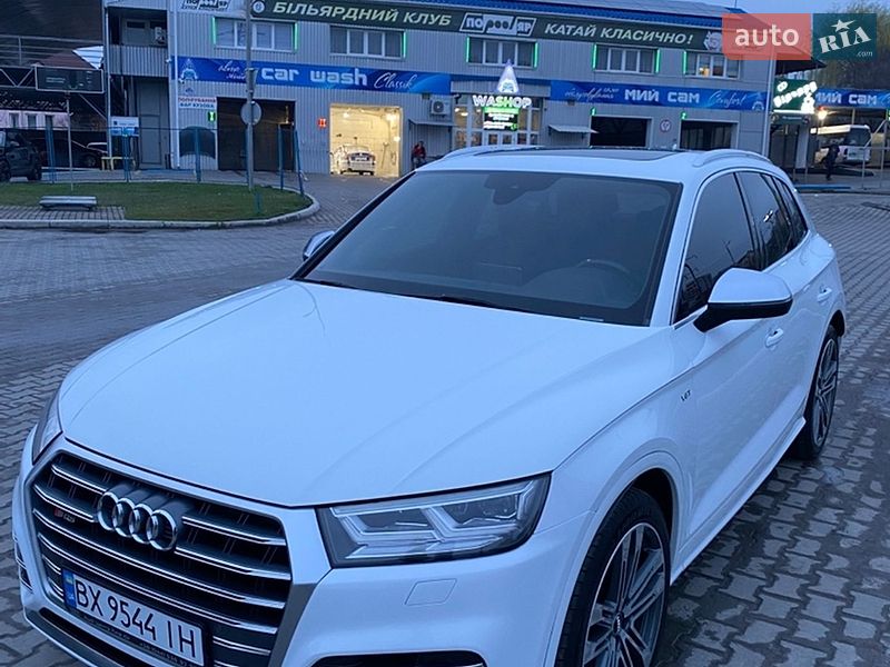 Внедорожник / Кроссовер Audi SQ5 2017 в Хмельницком
