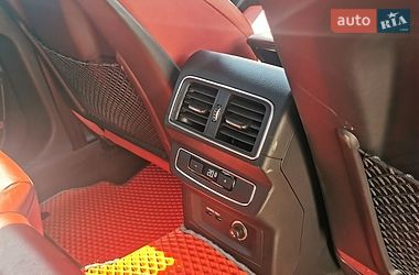 Внедорожник / Кроссовер Audi SQ5 2019 в Киеве