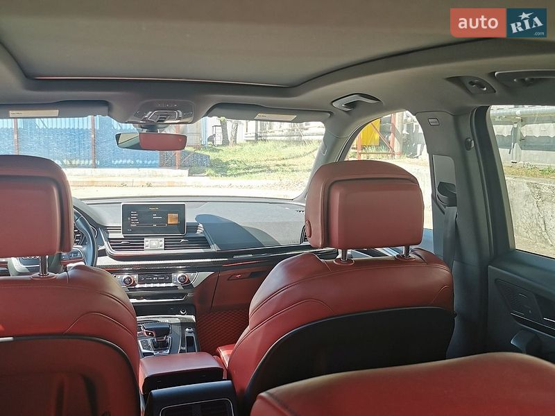 Внедорожник / Кроссовер Audi SQ5 2019 в Киеве