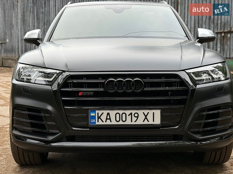 Внедорожник / Кроссовер Audi SQ5 2017 в Киеве