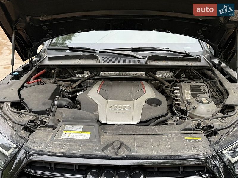 Внедорожник / Кроссовер Audi SQ5 2017 в Киеве