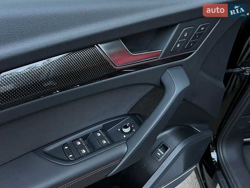 Позашляховик / Кросовер Audi SQ5 2020 в Києві