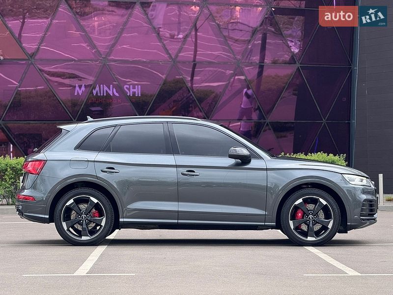 Внедорожник / Кроссовер Audi SQ5 2019 в Киеве