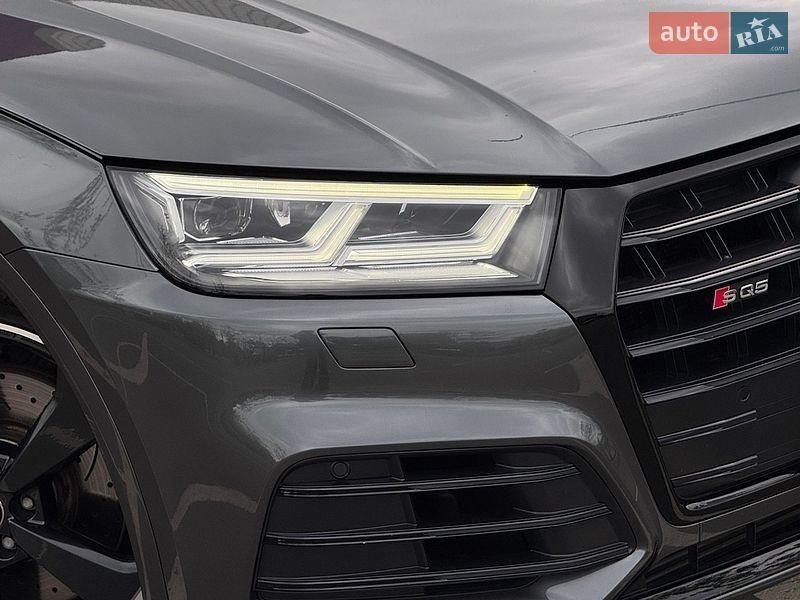 Внедорожник / Кроссовер Audi SQ5 2019 в Киеве
