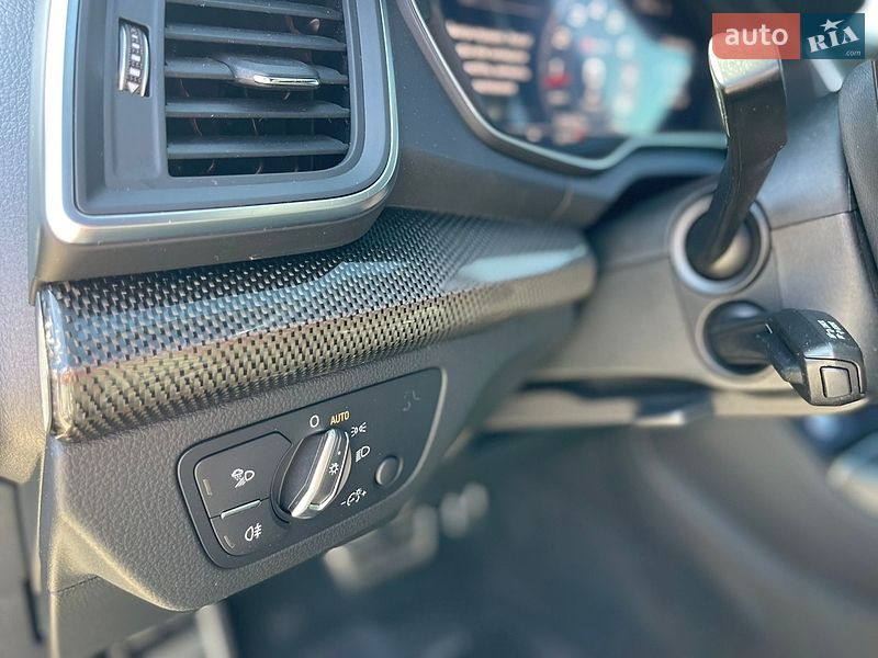 Внедорожник / Кроссовер Audi SQ5 2019 в Ровно