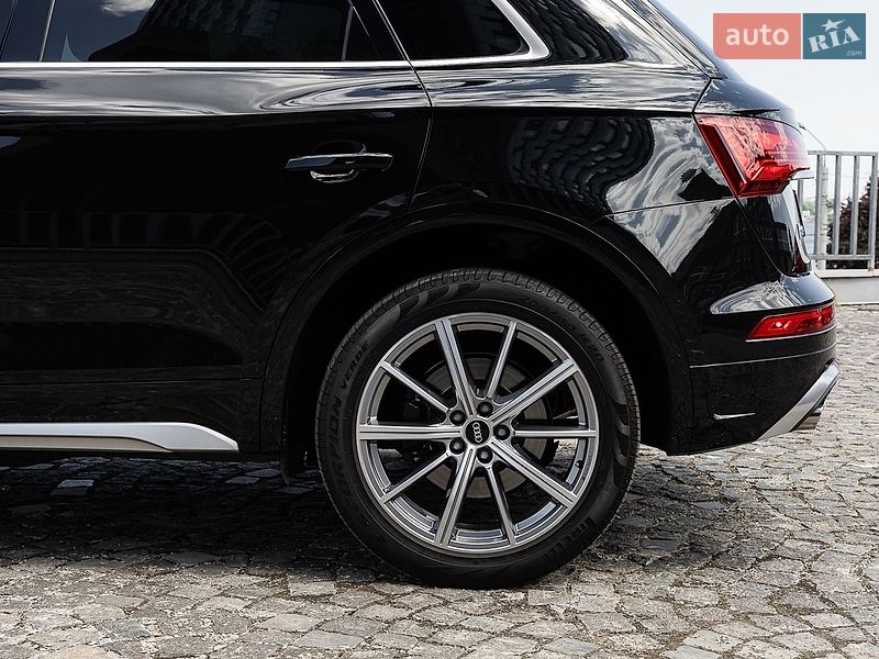 Позашляховик / Кросовер Audi SQ5 2021 в Дніпрі