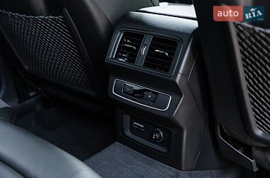Позашляховик / Кросовер Audi SQ5 2021 в Дніпрі