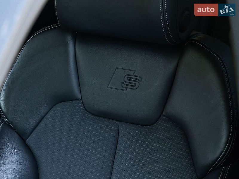 Позашляховик / Кросовер Audi SQ5 2021 в Дніпрі