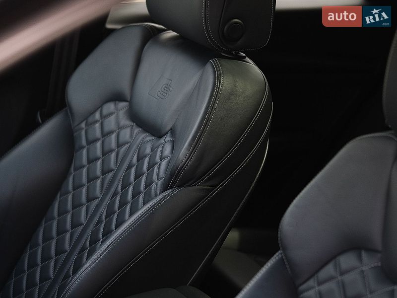 Внедорожник / Кроссовер Audi SQ5 2021 в Ровно