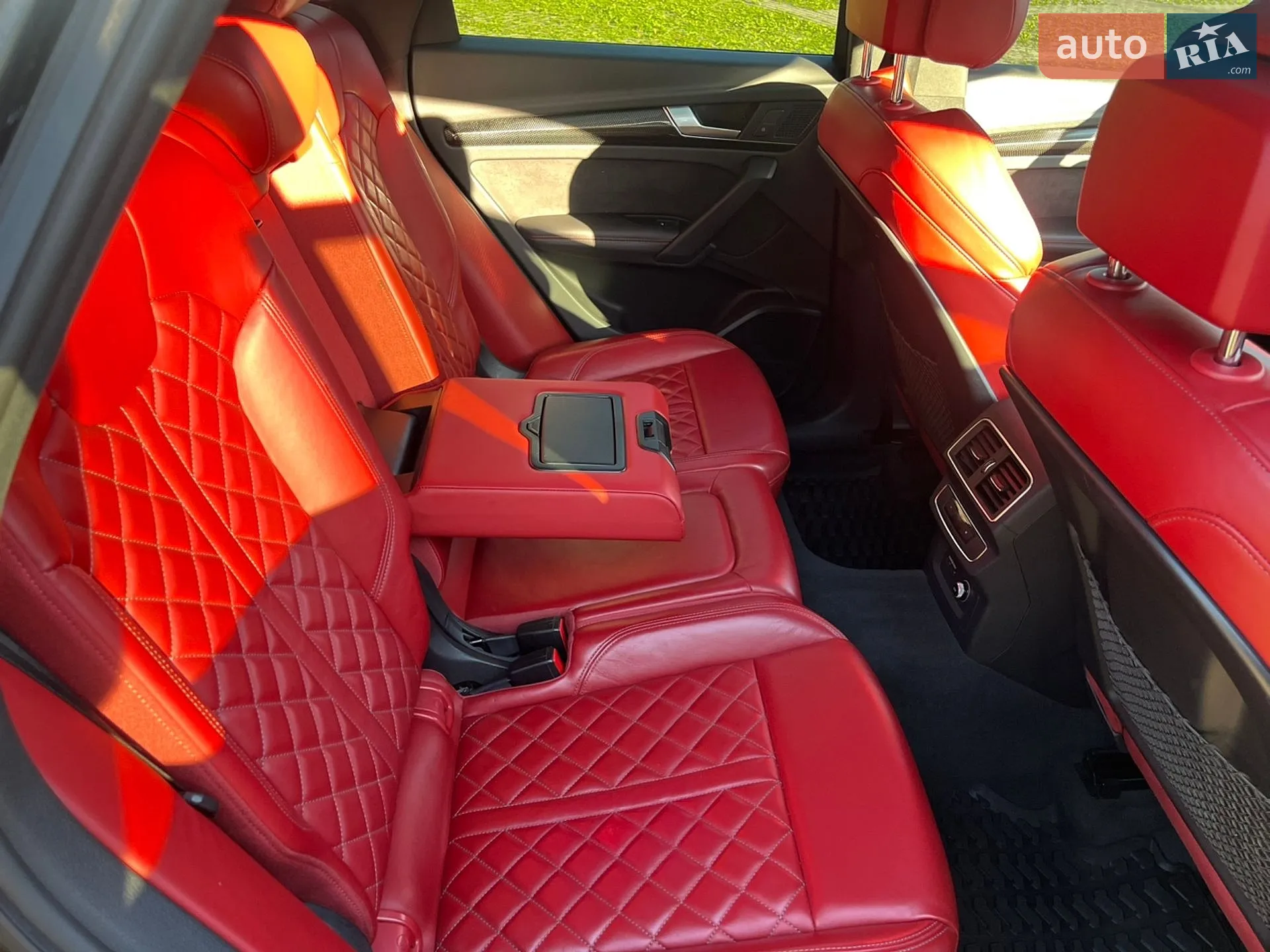 2018 Audi SQ5 - мініатюра 10