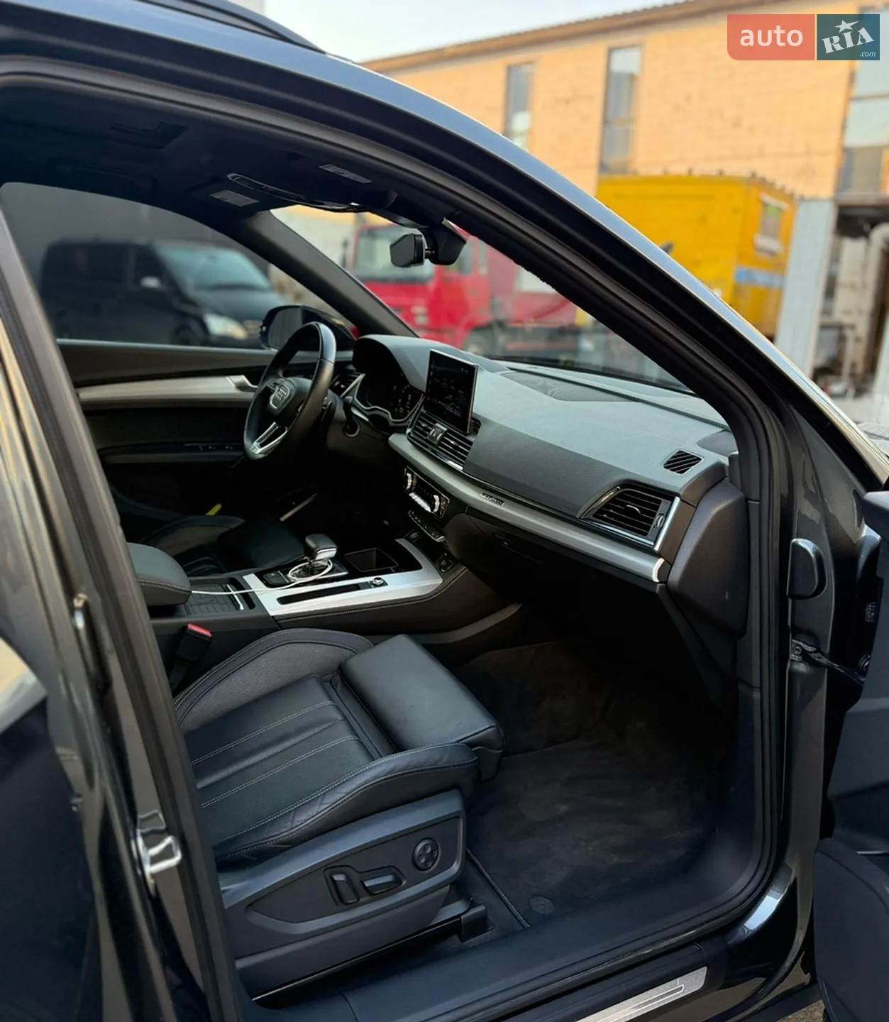 2020 Audi SQ5 - мініатюра 12