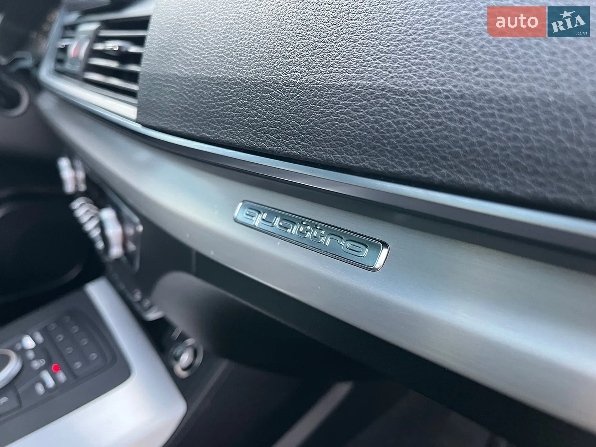 2019 Audi SQ5 - мініатюра 24