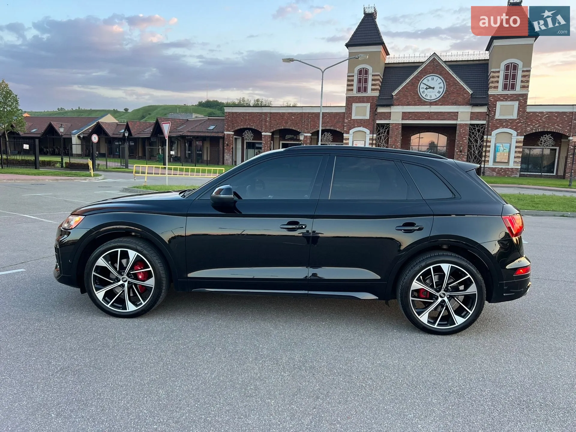 2020 Audi SQ5 - мініатюра 3