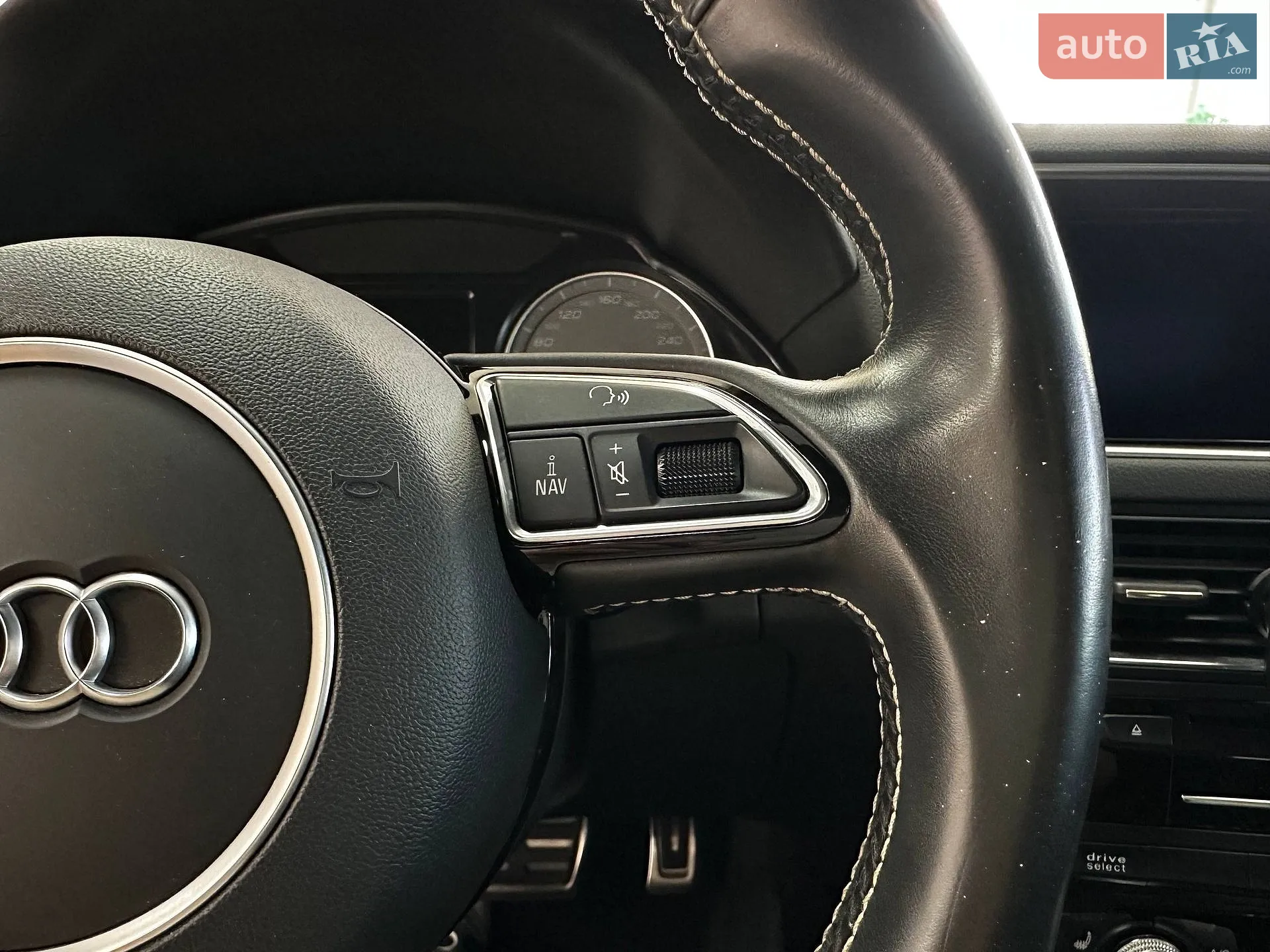 2016 Audi SQ5 - мініатюра 33