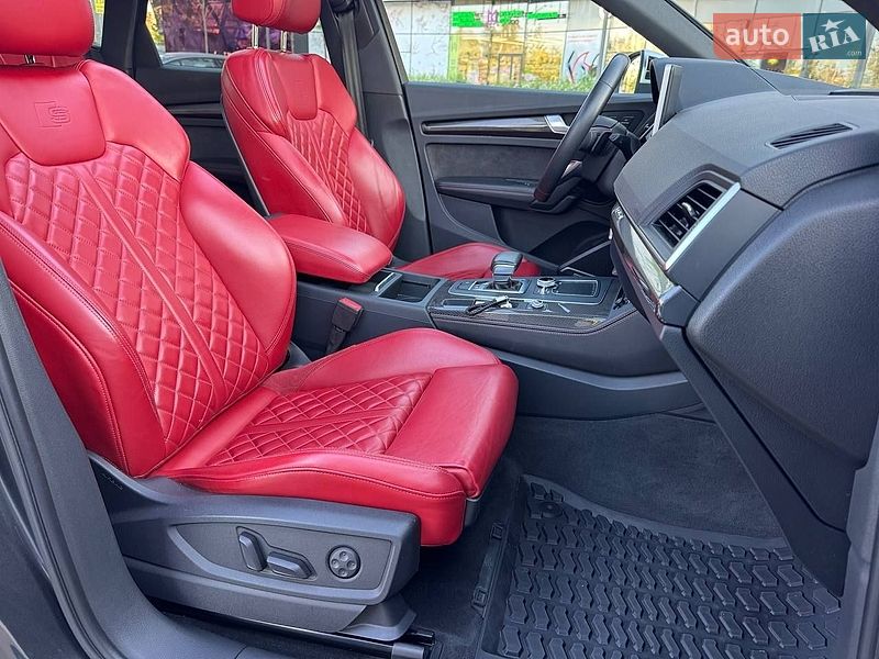 Внедорожник / Кроссовер Audi SQ5 2018 в Киеве
