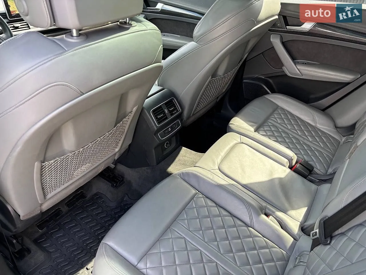 2018 Audi SQ5 - мініатюра 12