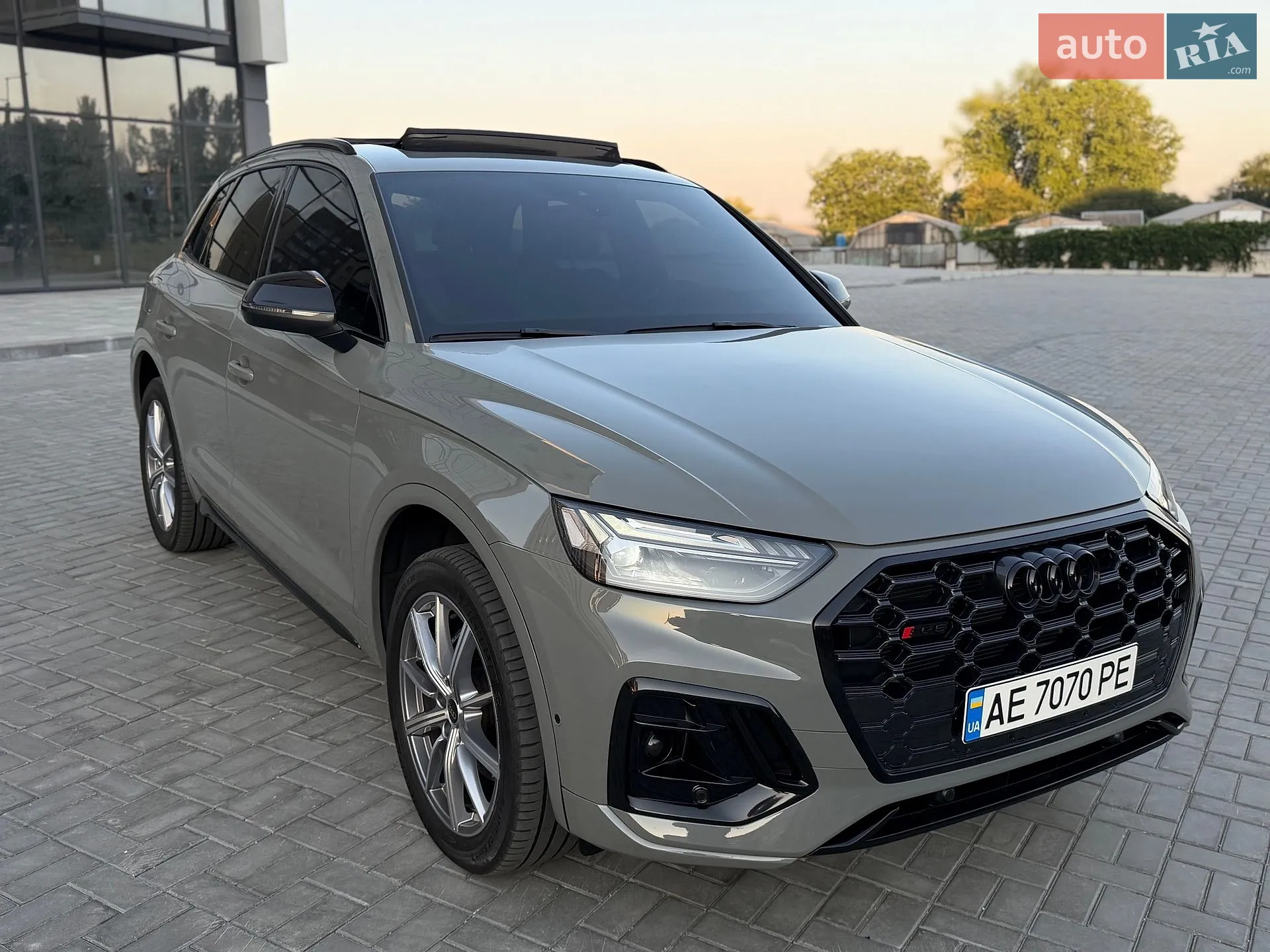 2022 Audi SQ5 - фото 1