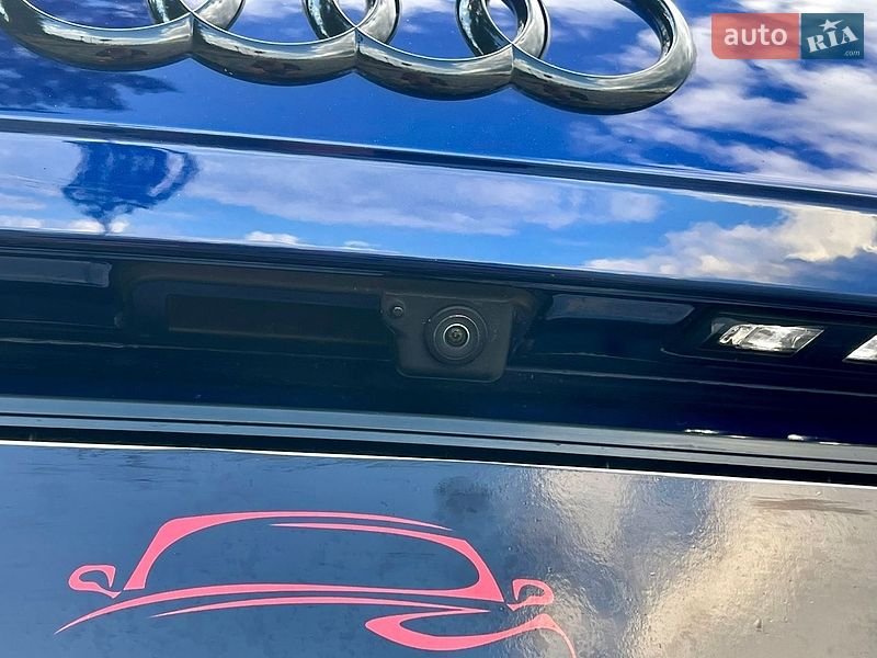 Внедорожник / Кроссовер Audi SQ5 2020 в Киеве