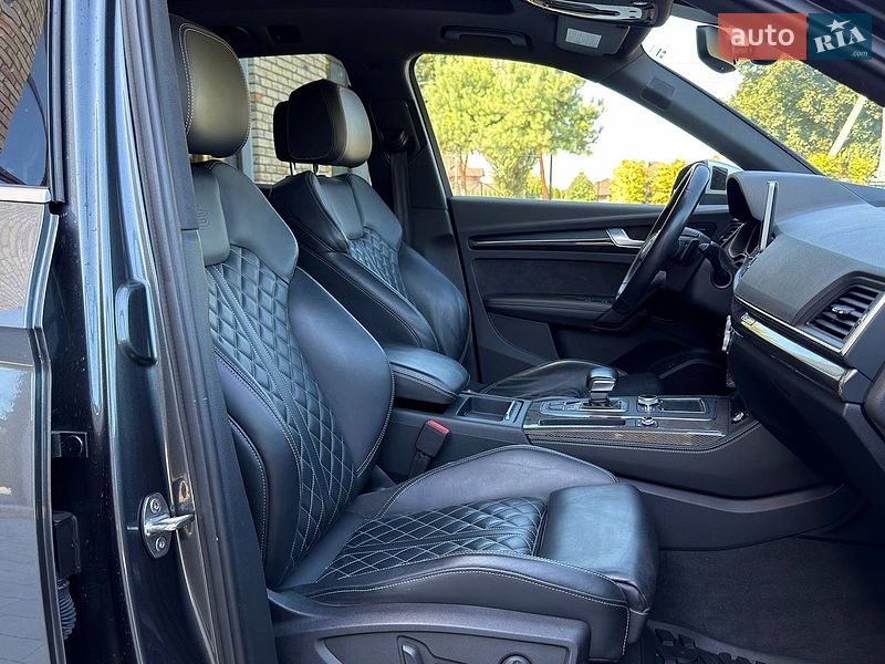 Позашляховик / Кросовер Audi SQ5 2017 в Луцьку