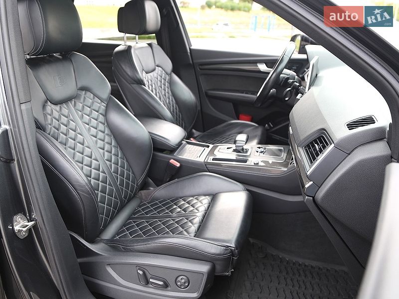 Позашляховик / Кросовер Audi SQ5 2019 в Києві