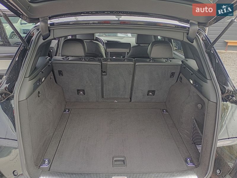 Позашляховик / Кросовер Audi SQ5 2015 в Рівному