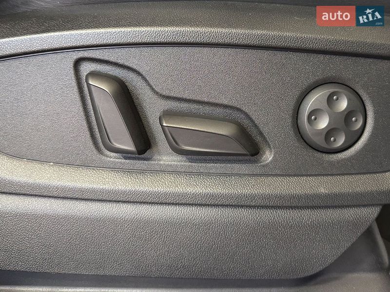 Позашляховик / Кросовер Audi SQ5 2018 в Львові