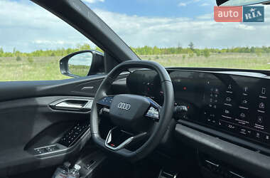 Внедорожник / Кроссовер Audi SQ6 e-tron 2024 в 