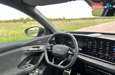 Внедорожник / Кроссовер Audi SQ6 e-tron 2024 в 