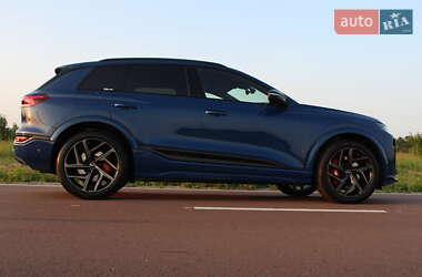 Внедорожник / Кроссовер Audi SQ6 e-tron 2024 в 