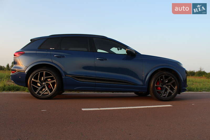 Внедорожник / Кроссовер Audi SQ6 e-tron 2024 в Киеве