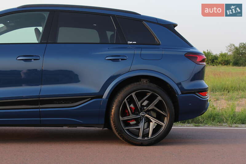 Внедорожник / Кроссовер Audi SQ6 e-tron 2024 в Киеве