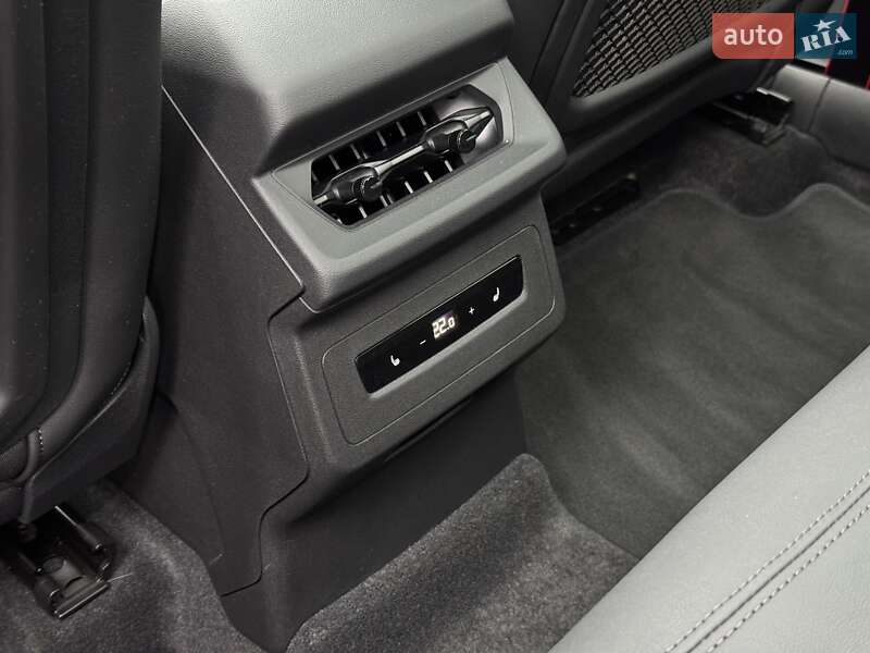 Позашляховик / Кросовер Audi SQ6 Sportback e-tron 2024 в Чернівцях