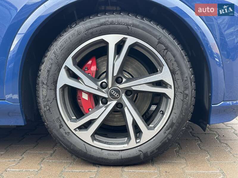 Позашляховик / Кросовер Audi SQ6 Sportback e-tron 2024 в Чернівцях