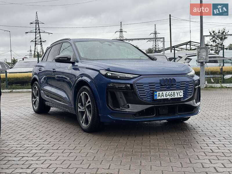 Позашляховик / Кросовер Audi SQ6 Sportback e-tron 2024 в Чернівцях