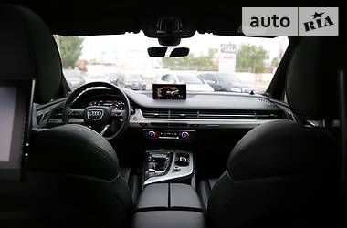 Позашляховик / Кросовер Audi SQ7 2017 в Дніпрі
