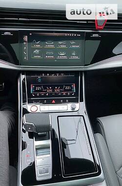 Позашляховик / Кросовер Audi SQ7 2020 в Києві